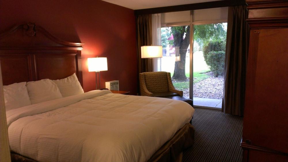 Ramada By Wyndham Salt Lake City North Temple Esterno foto