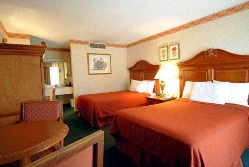 Ramada By Wyndham Salt Lake City North Temple Esterno foto