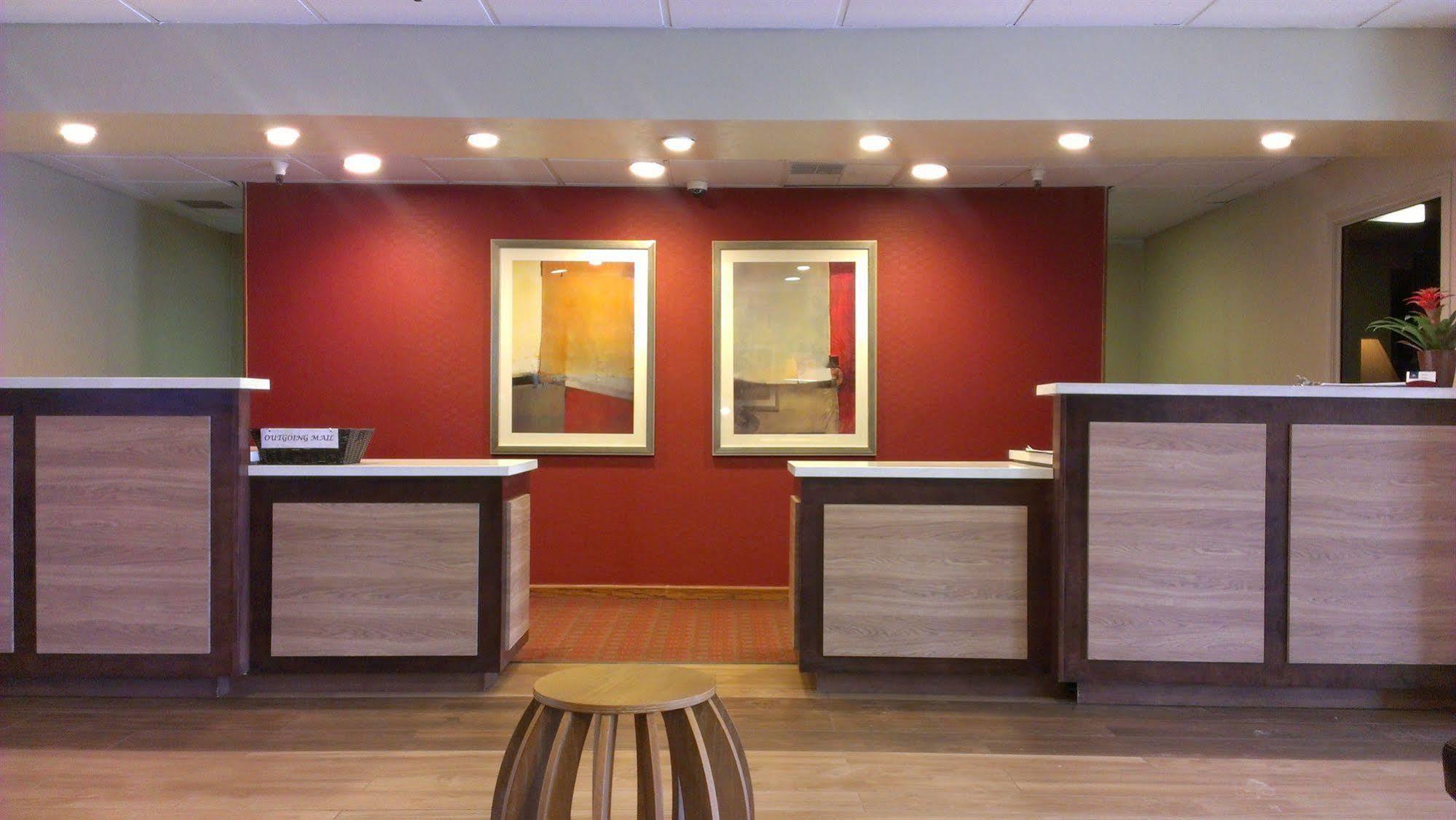 Ramada By Wyndham Salt Lake City North Temple Esterno foto