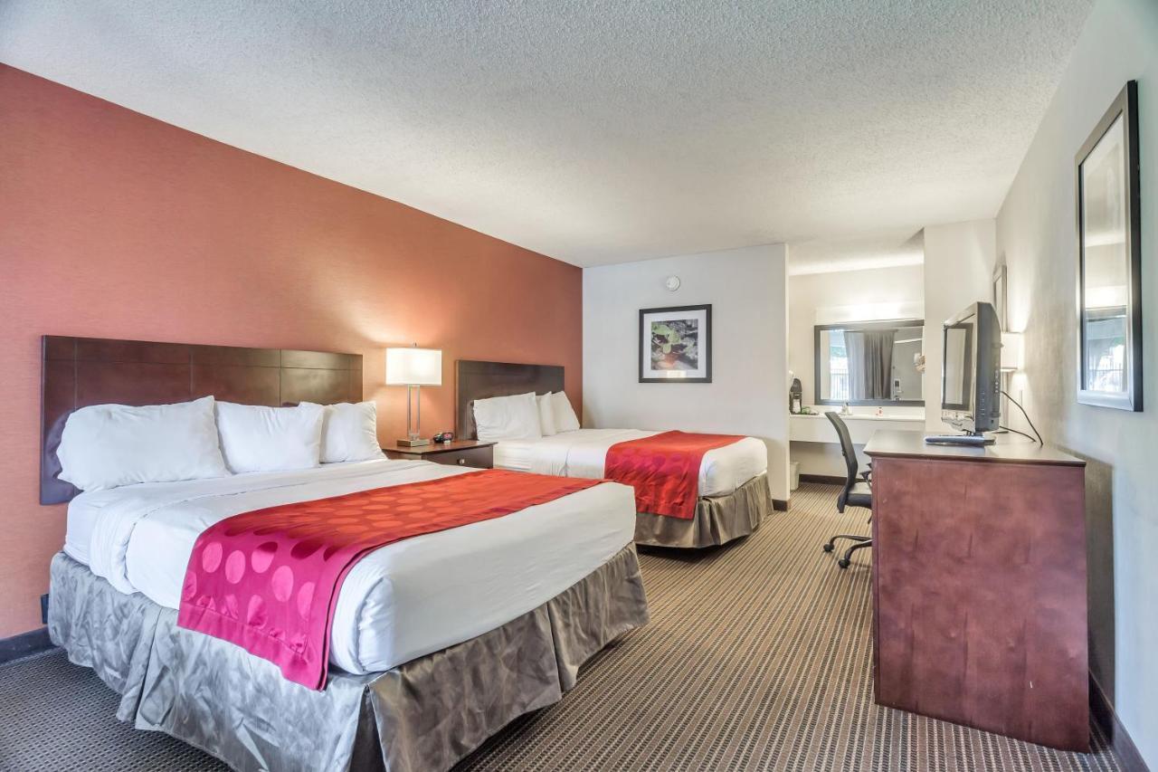 Ramada By Wyndham Salt Lake City North Temple Esterno foto